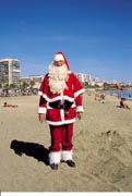 Det er varmt at v�re julemand i Spanien.