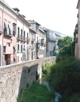 En af de søde gader i Granada En af de søde gader i Granada