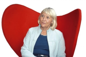 Birgitte Theill elsker at fordybe sig i en god bog. Rengøring, derimod, vil hun hellere end gerne slippe for! Birgitte Theill elsker at fordybe sig i en god bog. Rengøring, derimod, vil hun hellere end gerne slippe for!