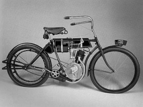 Sådan så den første Harley Davidson motorcykel ud. Året var 1903. Sådan så den første Harley Davidson motorcykel ud. Året var 1903.