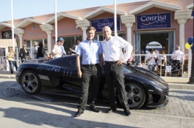DynaPels hovedaksjonær Idar Vollvik og Hansi Støkken fra Conrisa. Bilen er Idar Vollviks Koenigseg CCX supercar. DynaPels hovedaksjonær Idar Vollvik og Hansi Støkken fra Conrisa. Bilen er Idar Vollviks Koenigseg CCX supercar.