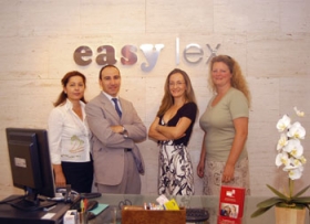 Easylex-teamet: f.v. Teresa Garcia León, Mario Rodriguez, Mandy Mustard og Pernille Pleidrup. Foto: Natascha Berg Madsen. Easylex-teamet: f.v. Teresa Garcia León, Mario Rodriguez, Mandy Mustard og Pernille Pleidrup. Foto: Natascha Berg Madsen.