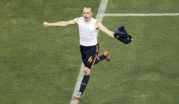 Andres Iniesta scorede m�let for Spanien
