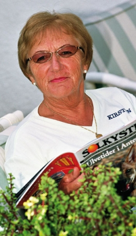 - Jeg har trappet lidt ned. Og det kan jeg tillade mig, fordi jeg ved, at mine dygtige medarbejdere passer godt på vores patienter, fortæller Kirsten Sonne. - Jeg har trappet lidt ned. Og det kan jeg tillade mig, fordi jeg ved, at mine dygtige medarbejdere passer godt på vores patienter, fortæller Kirsten Sonne.